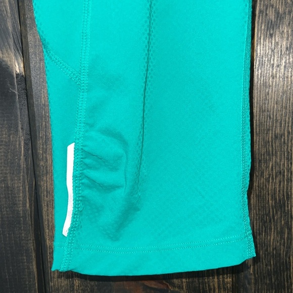 Athleta Dobby Be Free Knicker Leggings S‎ Green Cropped Stretch Activewear - Picture 3 of 9